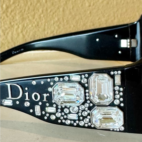 Vintage Authentic CHRISTIAN DIOR “On The Rocks” Sunglasses 807MH - Picture 8 of 9